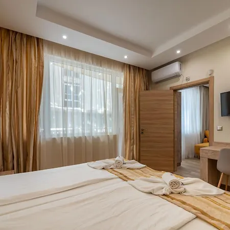 Perla First Line נסבר