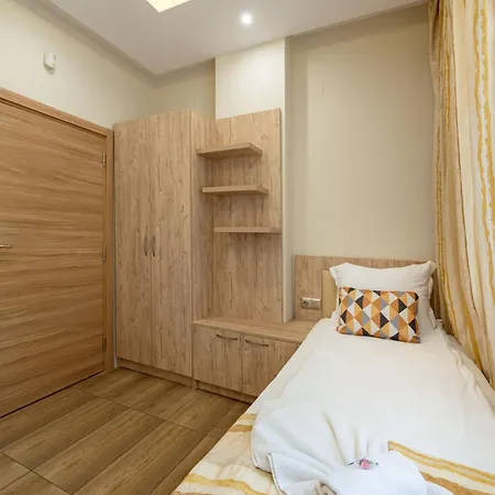 Perla First Line * נסבר