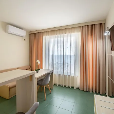 Perla First Line * Nesebar